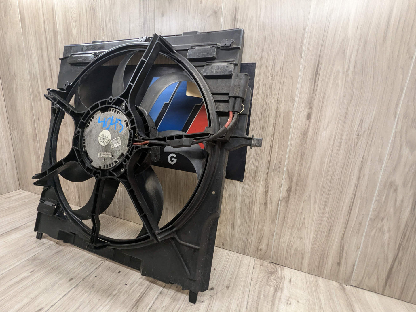 07-10 OEM BMW E70 X5 Electric Radiator Cooling Fan Shroud w/ Motor N52N N62N