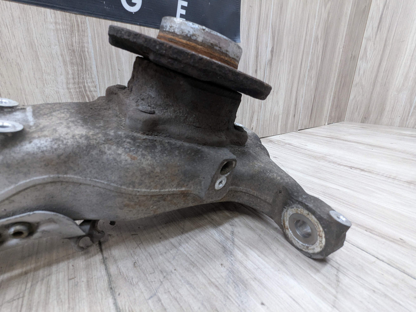 OEM BMW E70 F15 F16 X5 X6 Front Left Driver Side Spindle Hub Carrier Knuckle