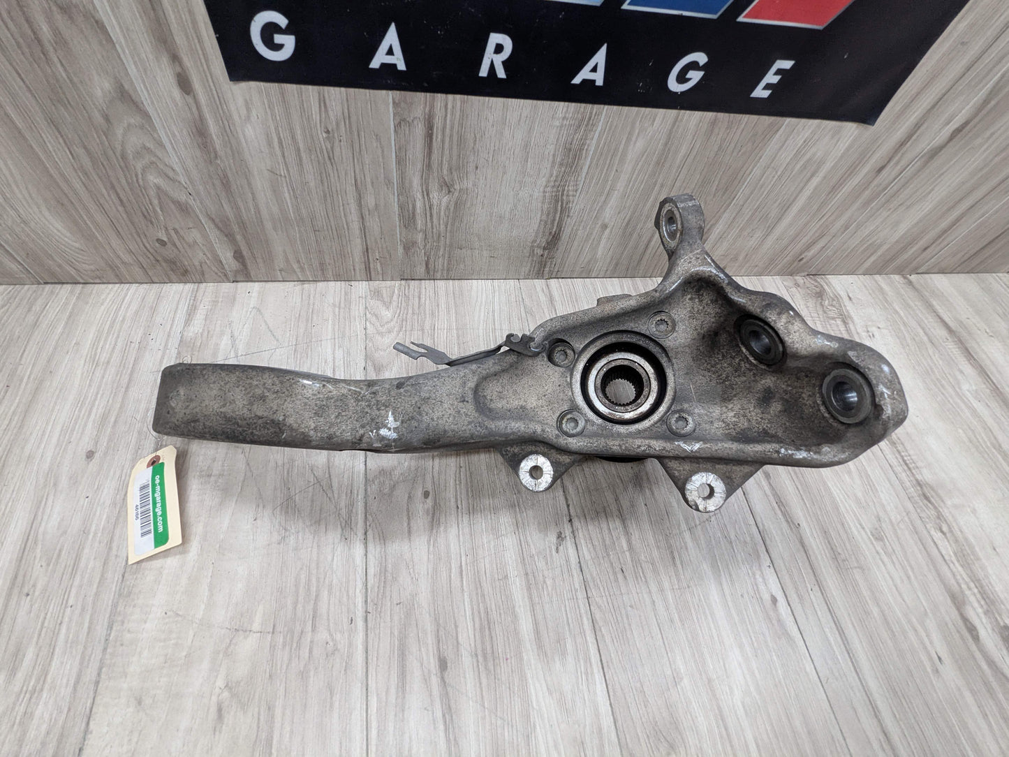 OEM BMW E70 F15 F16 X5 X6 Front Left Driver Side Spindle Hub Carrier Knuckle