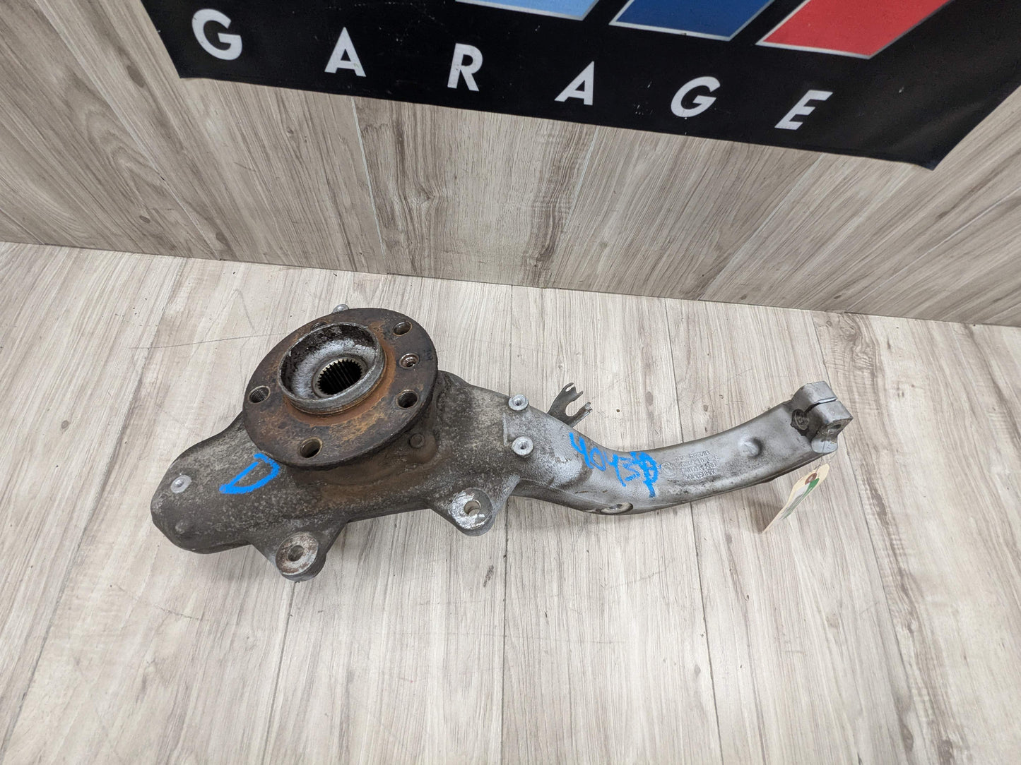 OEM BMW E70 F15 F16 X5 X6 Front Left Driver Side Spindle Hub Carrier Knuckle