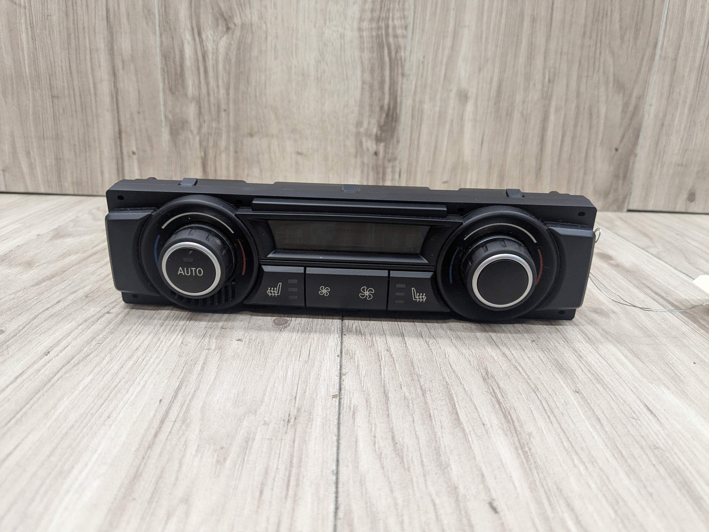 07-14 OEM BMW E70 X5 Rear Console Air Conditioning Heater Control AC Switch