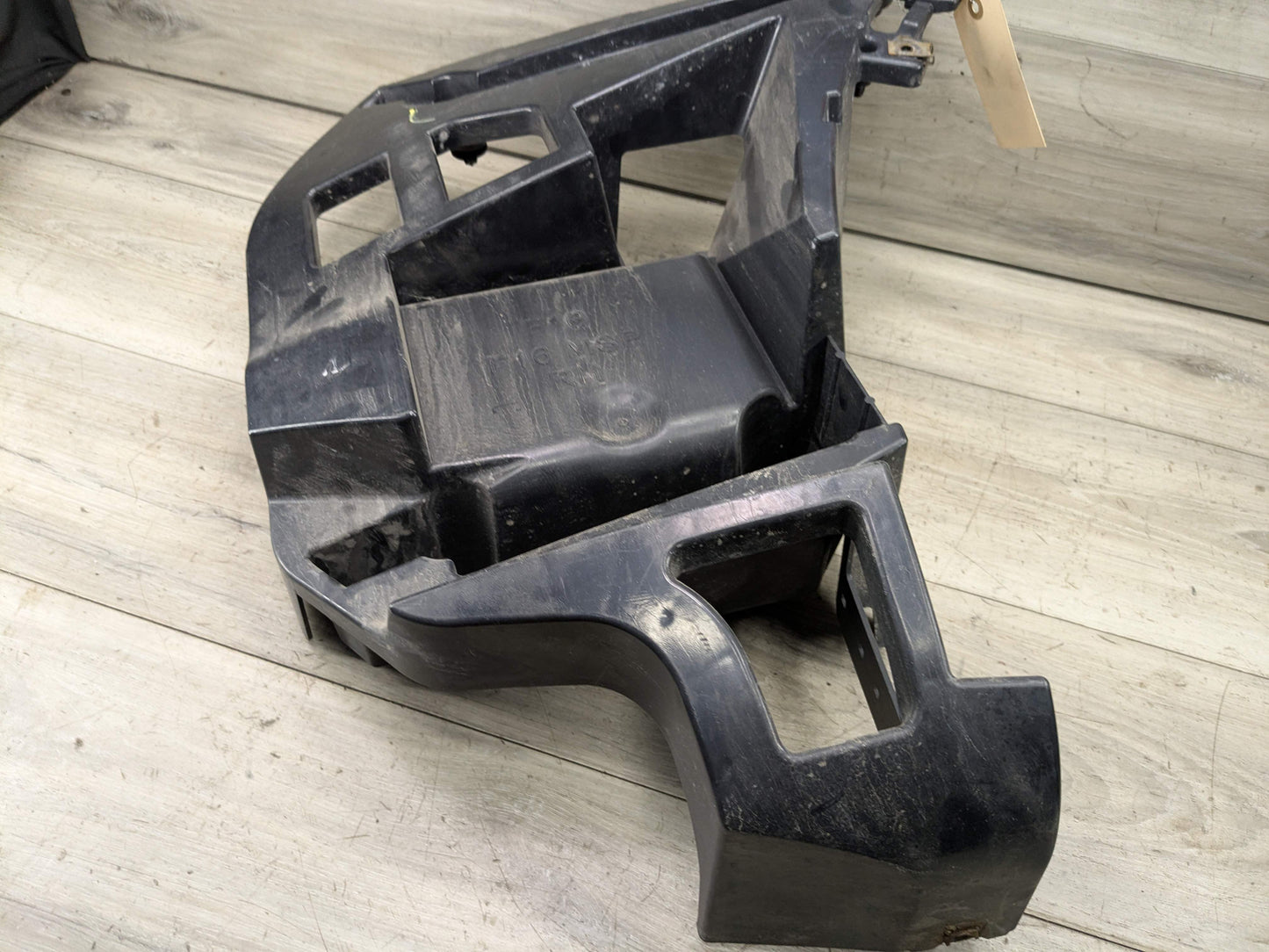 15-19 OEM BMW F16 X6 Rear Right Passenger Bumper Supports Brackets Mount