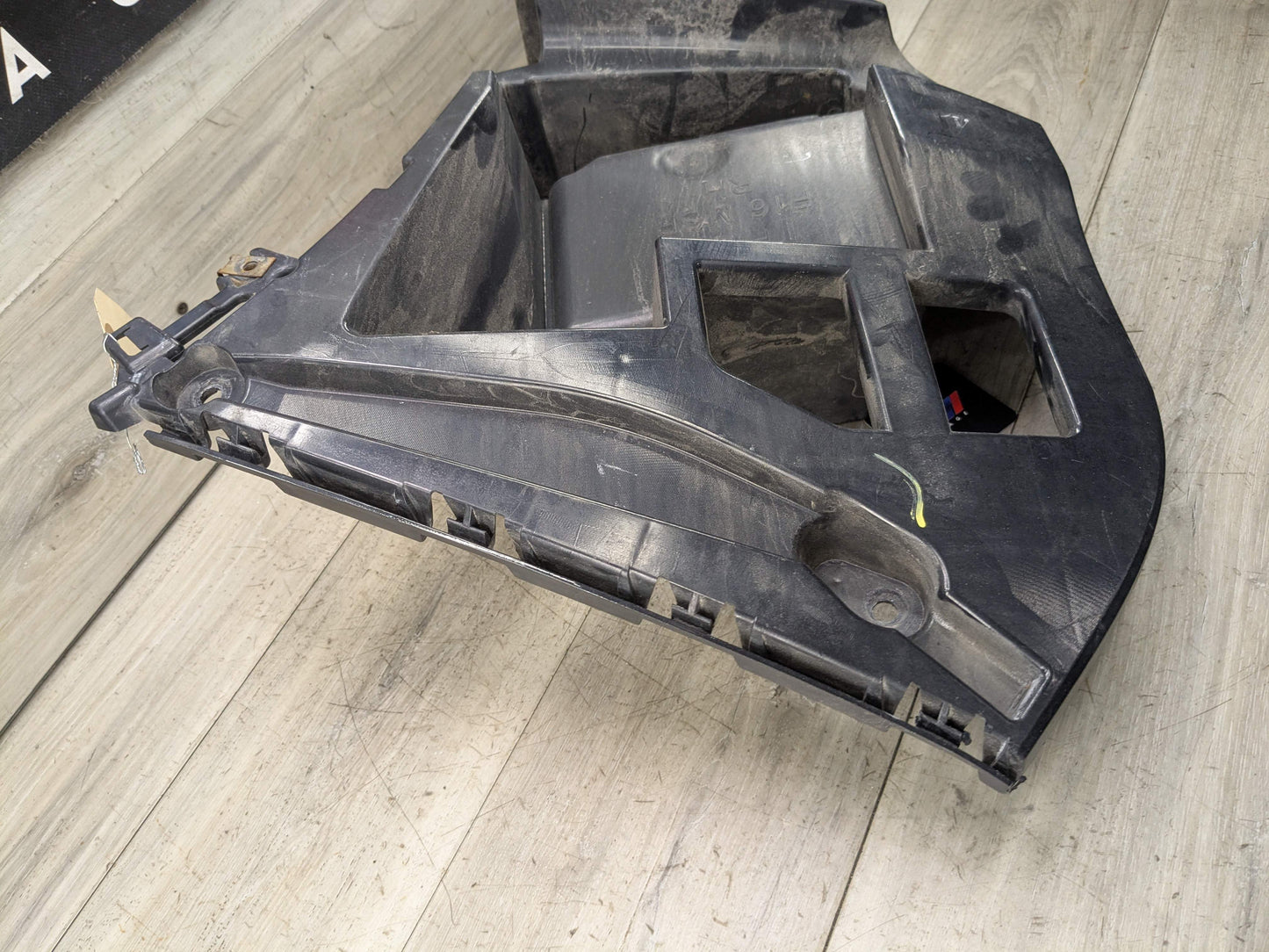 15-19 OEM BMW F16 X6 Rear Right Passenger Bumper Supports Brackets Mount