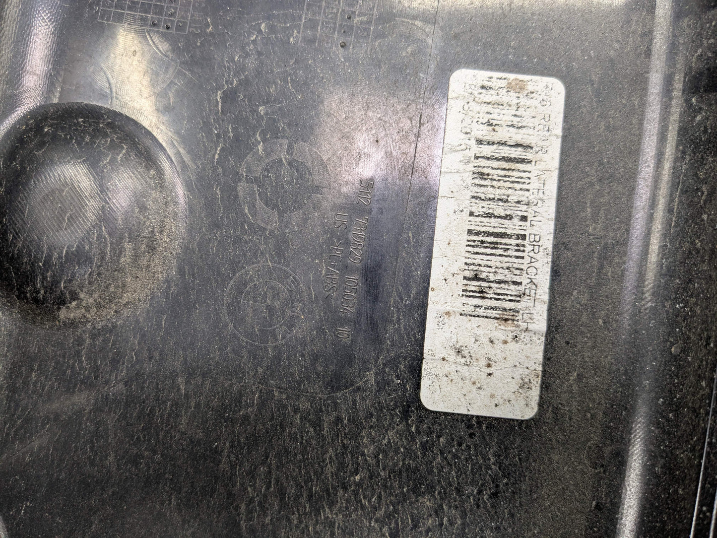 15-19 OEM BMW F16 X6 Rear Left Driver Bumper Supports Brackets Mounts Guide PAIR