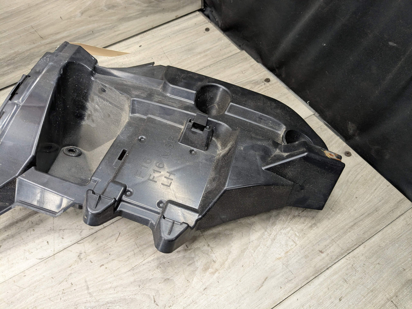 15-19 OEM BMW F16 X6 Rear Left Driver Bumper Supports Brackets Mounts Guide PAIR