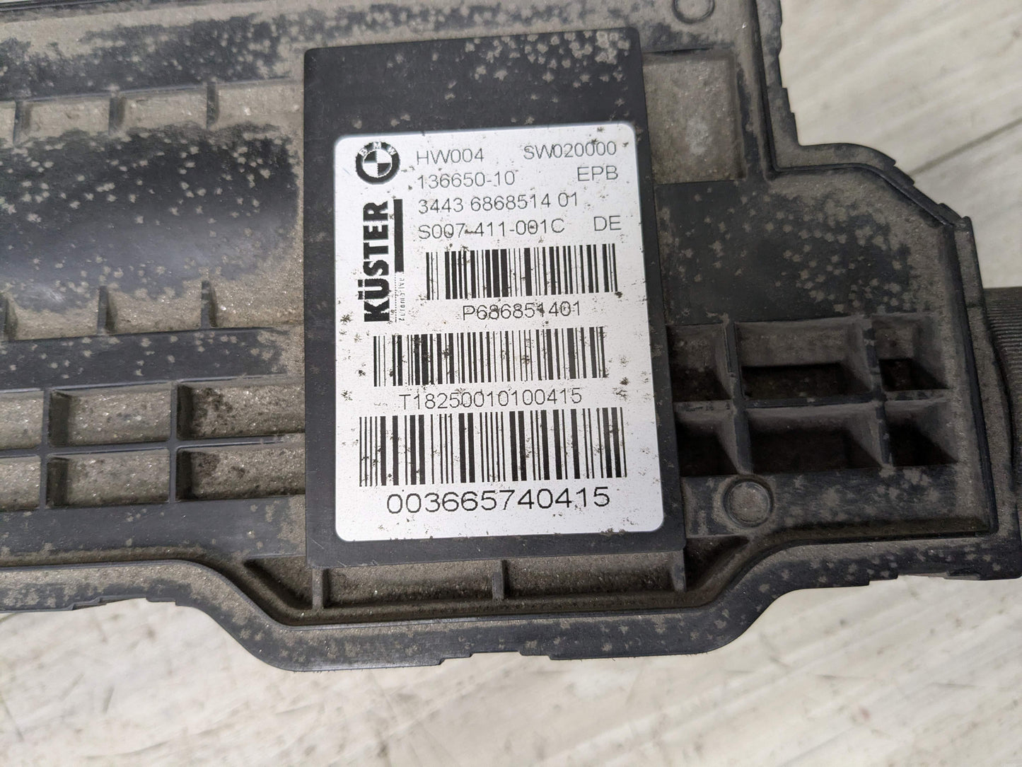 OEM BMW F15 F16 F85 F86 X5 X6 X5M Emergency Parking Brake Actuator Unit Motor