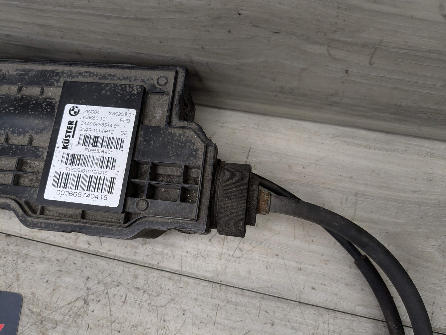 OEM BMW F15 F16 F85 F86 X5 X6 X5M Emergency Parking Brake Actuator Unit Motor