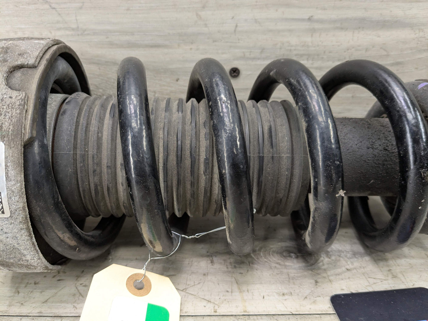 OEM BMW F15 F16 X5 X6 35iX 35dX FRONT Left Right Strut Shock Absorber Spring