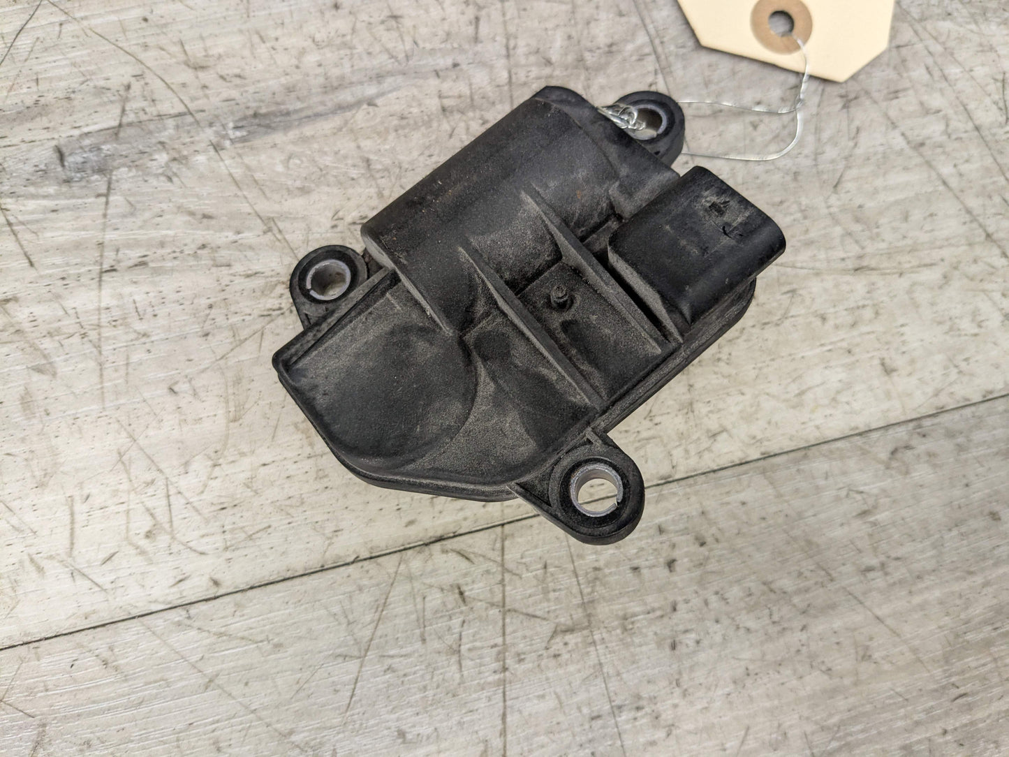 OEM BMW F15 F22 F23 F30 F32 F33 F36 F44 F48 Muffler Exhaust Flap Actuator Motor