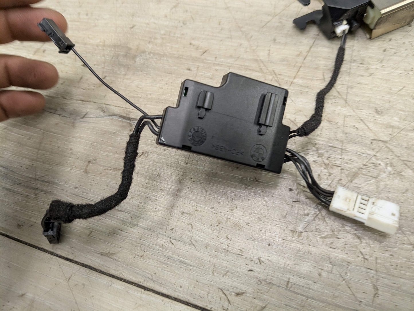 OEM BMW F15 F85 F16 M Sport Steering Wheel Control Unit Vibration Motor Wiring