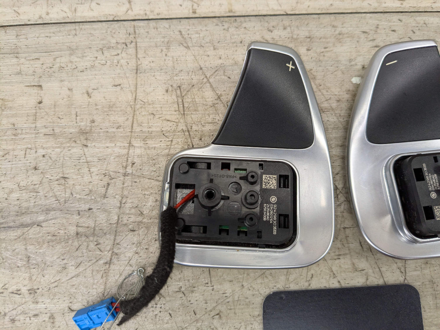 OEM BMW F15 F25 F30 F32 F33 F36 F48 X1 X3 X5 AT Paddle Shifter Plus Minus PAIR