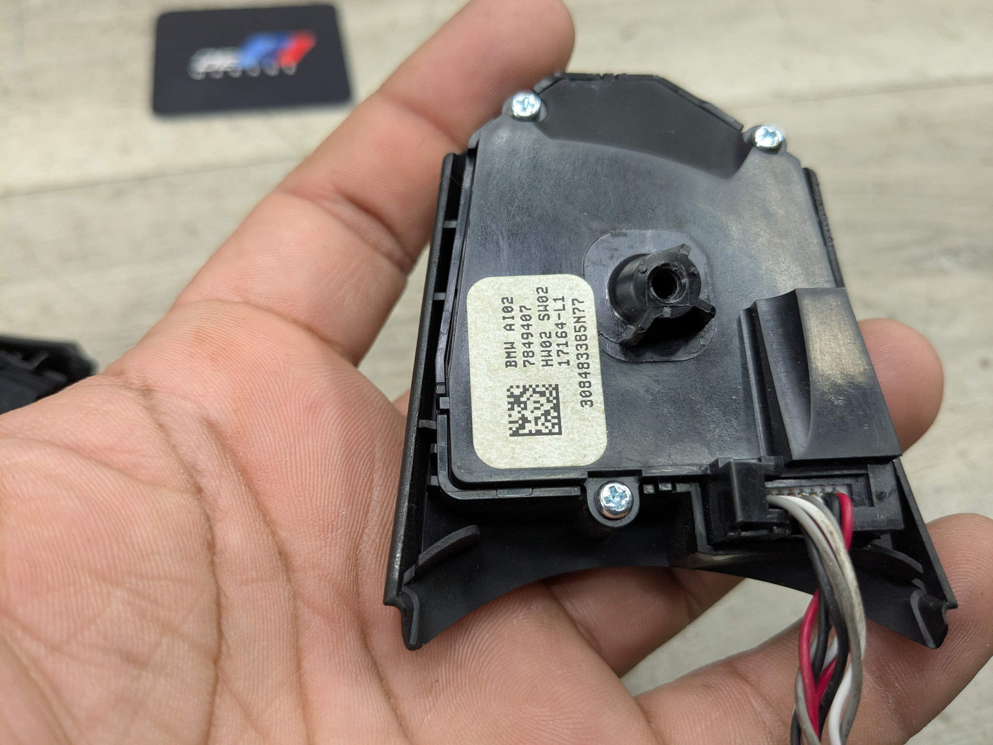 OEM BMW F10 F22 F23 F30 F32 F33 F36 M SPORT Steering Wheel Multifunction Button*