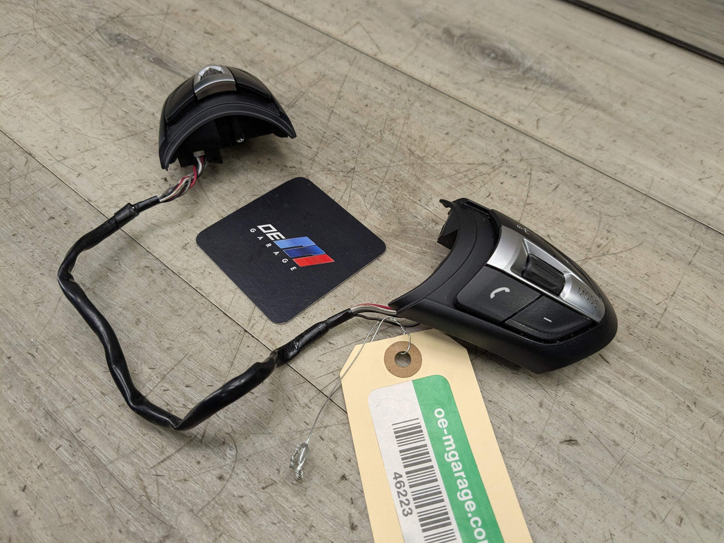 OEM BMW F10 F22 F23 F30 F32 F33 F36 M SPORT Steering Wheel Multifunction Button*