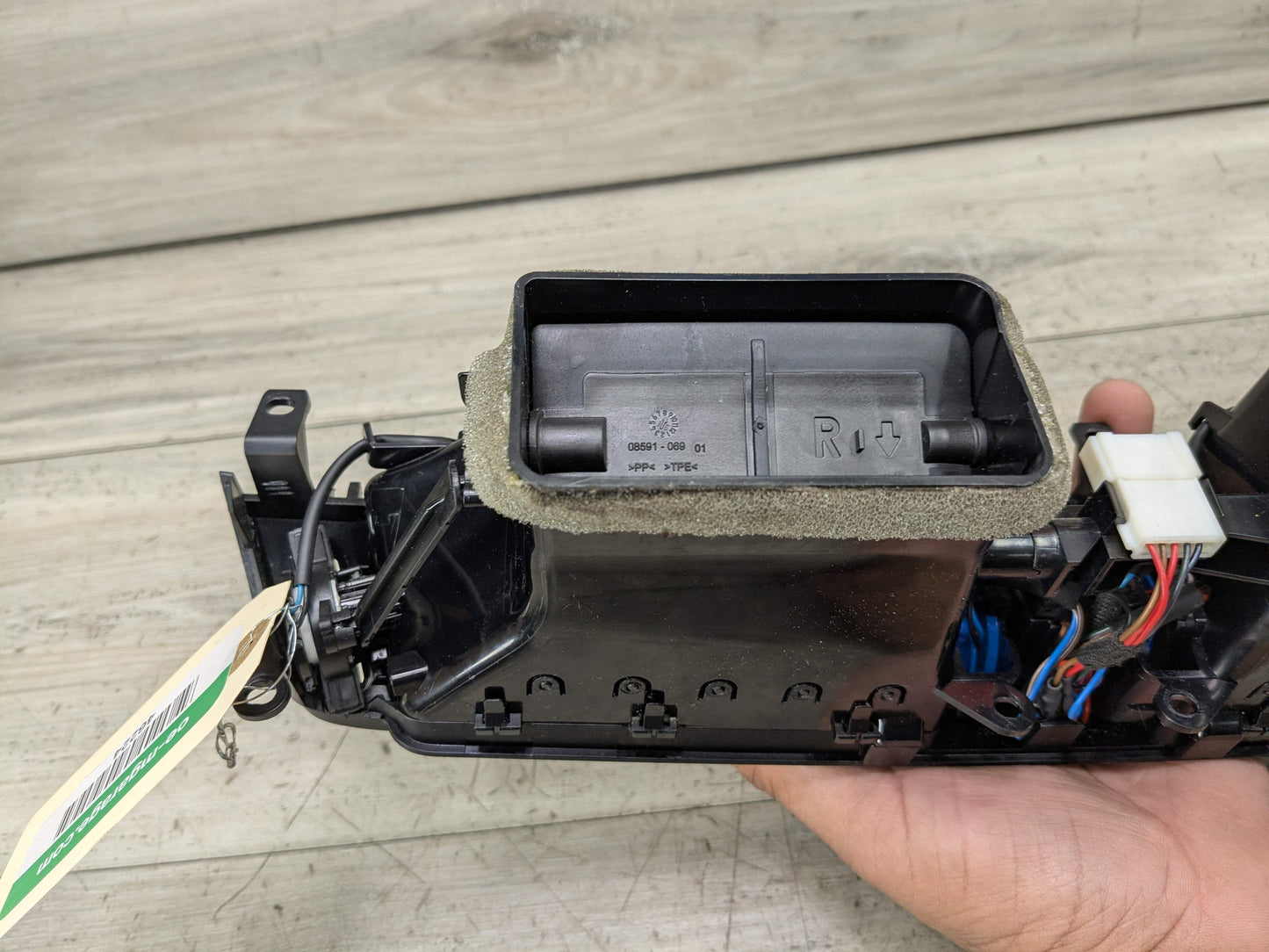 14-19 OEM BMW F15 F16 F85 F86 X5 X6 Dash Center Hazard Button AC Air Vent Grille