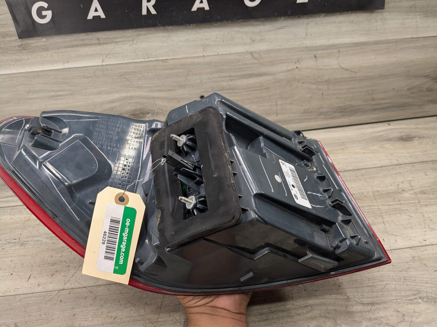 15-19 OEM BMW F16 F86 X6 X6M Rear Right Passenger Outer Quarter Stop Tail Light