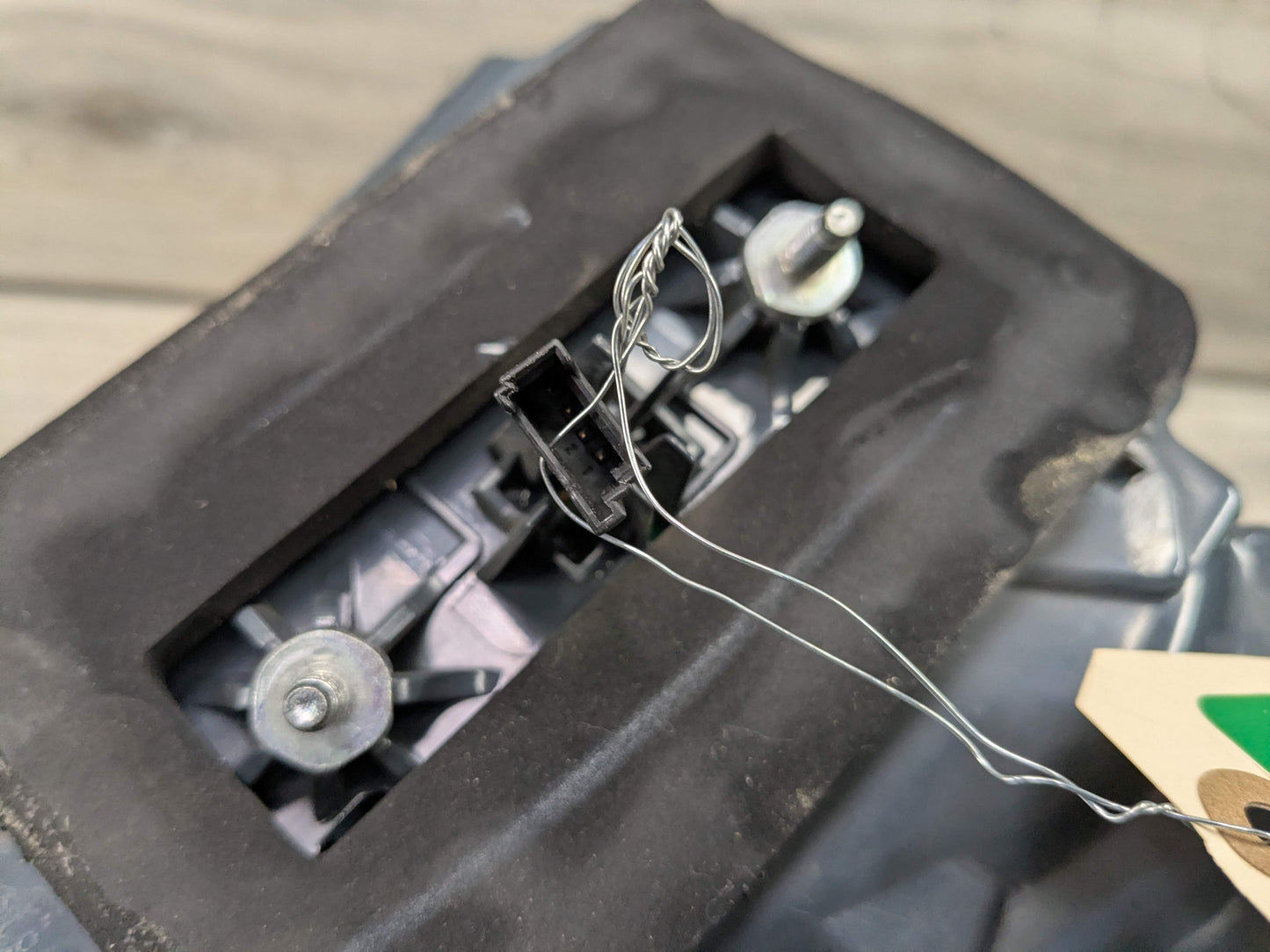 15-19 OEM BMW F16 F86 X6 X6M Rear Right Passenger Outer Quarter Stop Tail Light