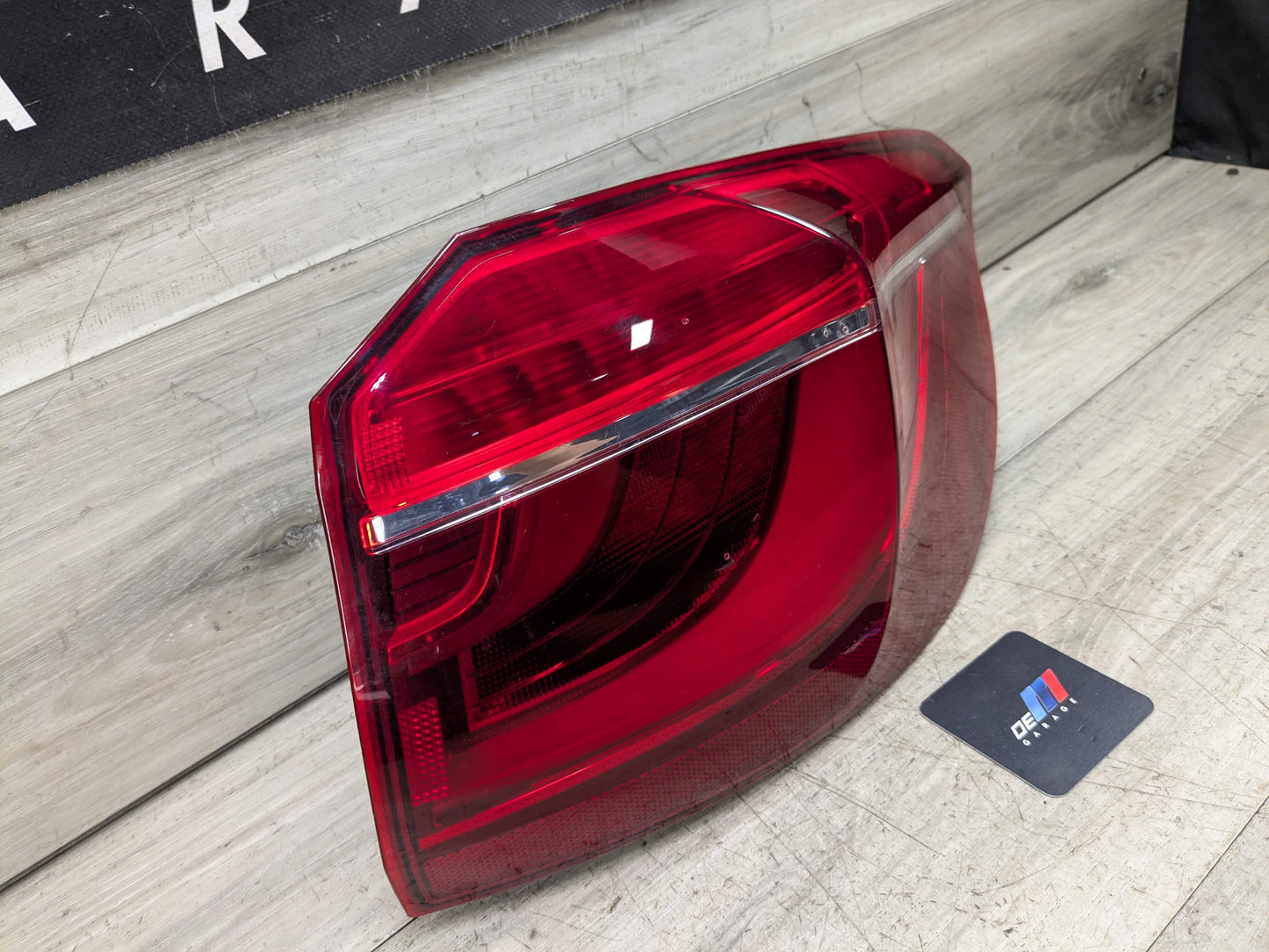 15-19 OEM BMW F16 F86 X6 X6M Rear Right Passenger Outer Quarter Stop Tail Light