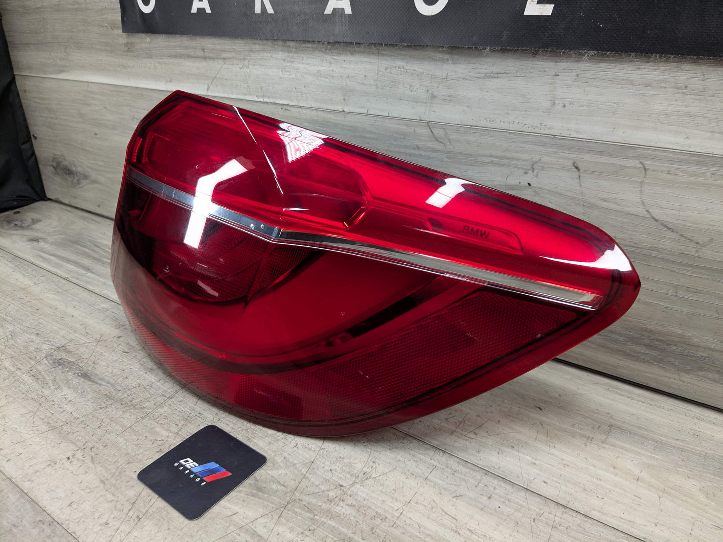 15-19 OEM BMW F16 F86 X6 X6M Rear Right Passenger Outer Quarter Stop Tail Light