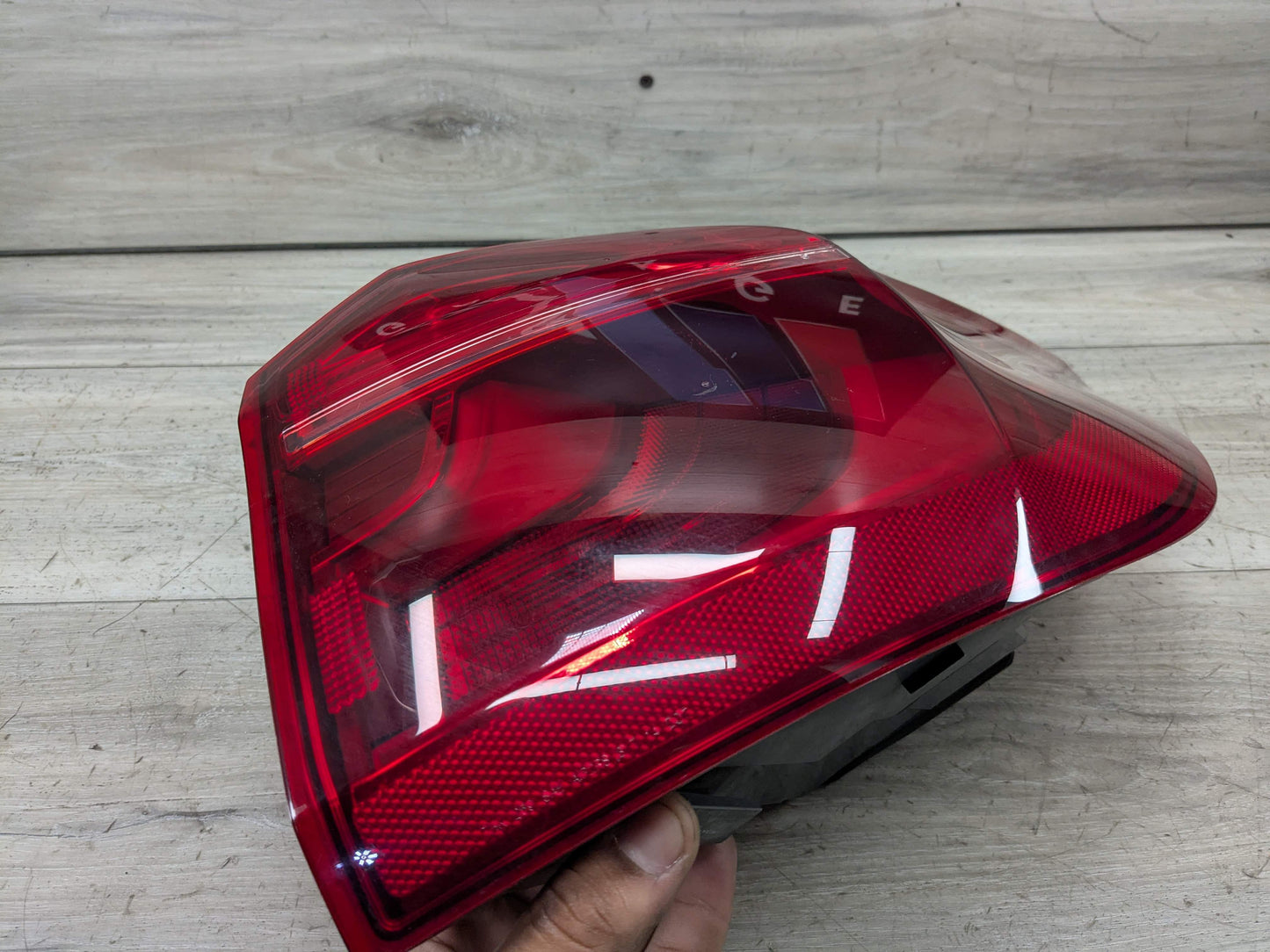 15-19 OEM BMW F16 F86 X6 X6M Rear Right Passenger Outer Quarter Stop Tail Light