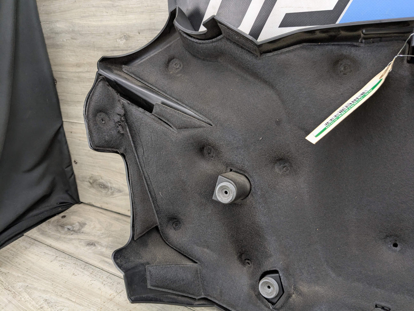 OEM BMW F15 F16 X5 50iX Engine Cover Head Cylinder Ignition Coil Covering N63