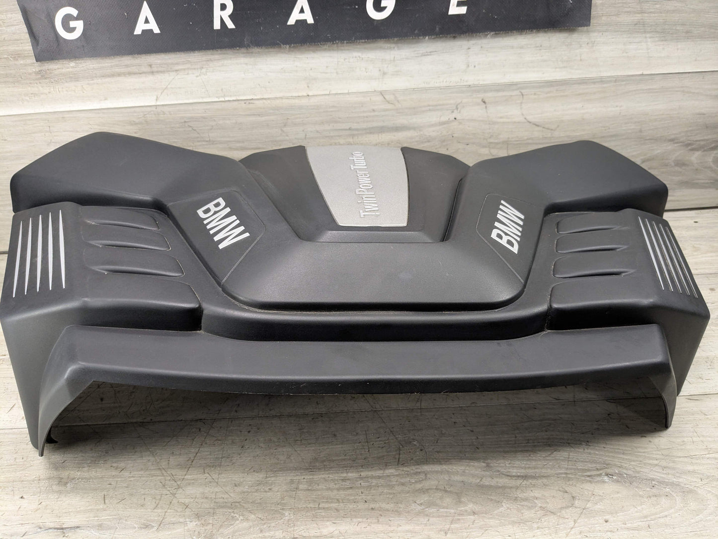 OEM BMW F15 F16 X5 50iX Engine Cover Head Cylinder Ignition Coil Covering N63