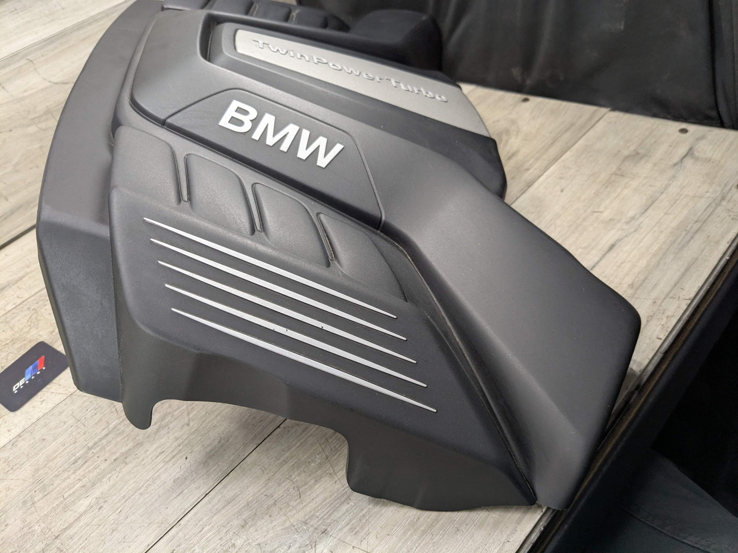 OEM BMW F15 F16 X5 50iX Engine Cover Head Cylinder Ignition Coil Covering N63