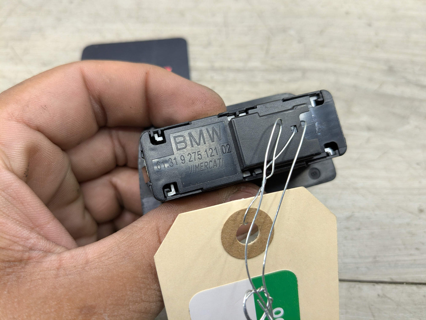 OEM BMW F02 F10 F15 F48 F90 G01 G20 G30 G80 X3 Rear Trunk Lid Center Lock Switch