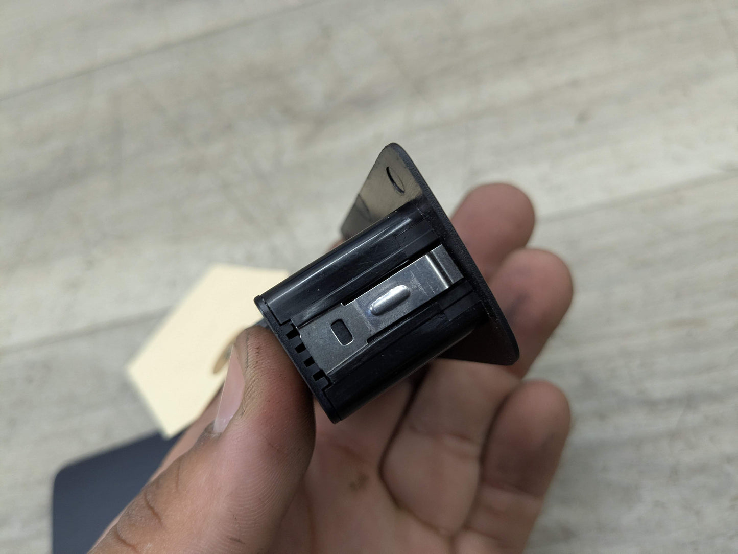 OEM BMW F02 F10 F15 F48 F90 G01 G20 G30 G80 X3 Rear Trunk Lid Center Lock Switch