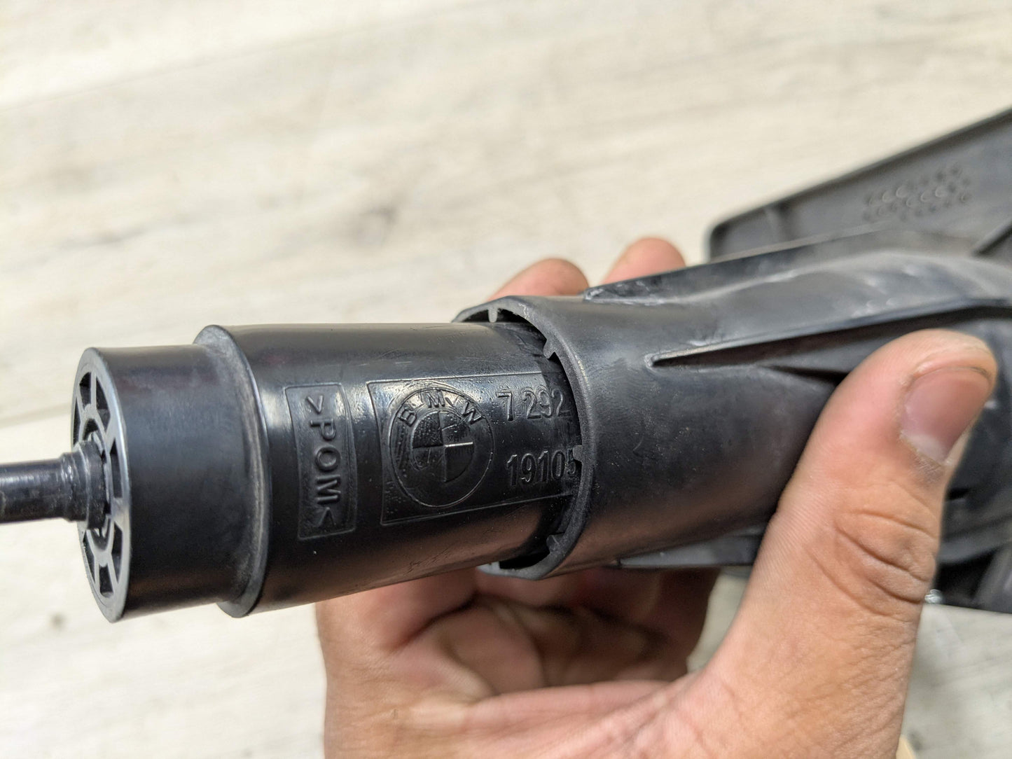 OEM BMW X5 F15 F85 X6 F16 F86 Headlight Washer Pump Right Passenger Spray Nozzle