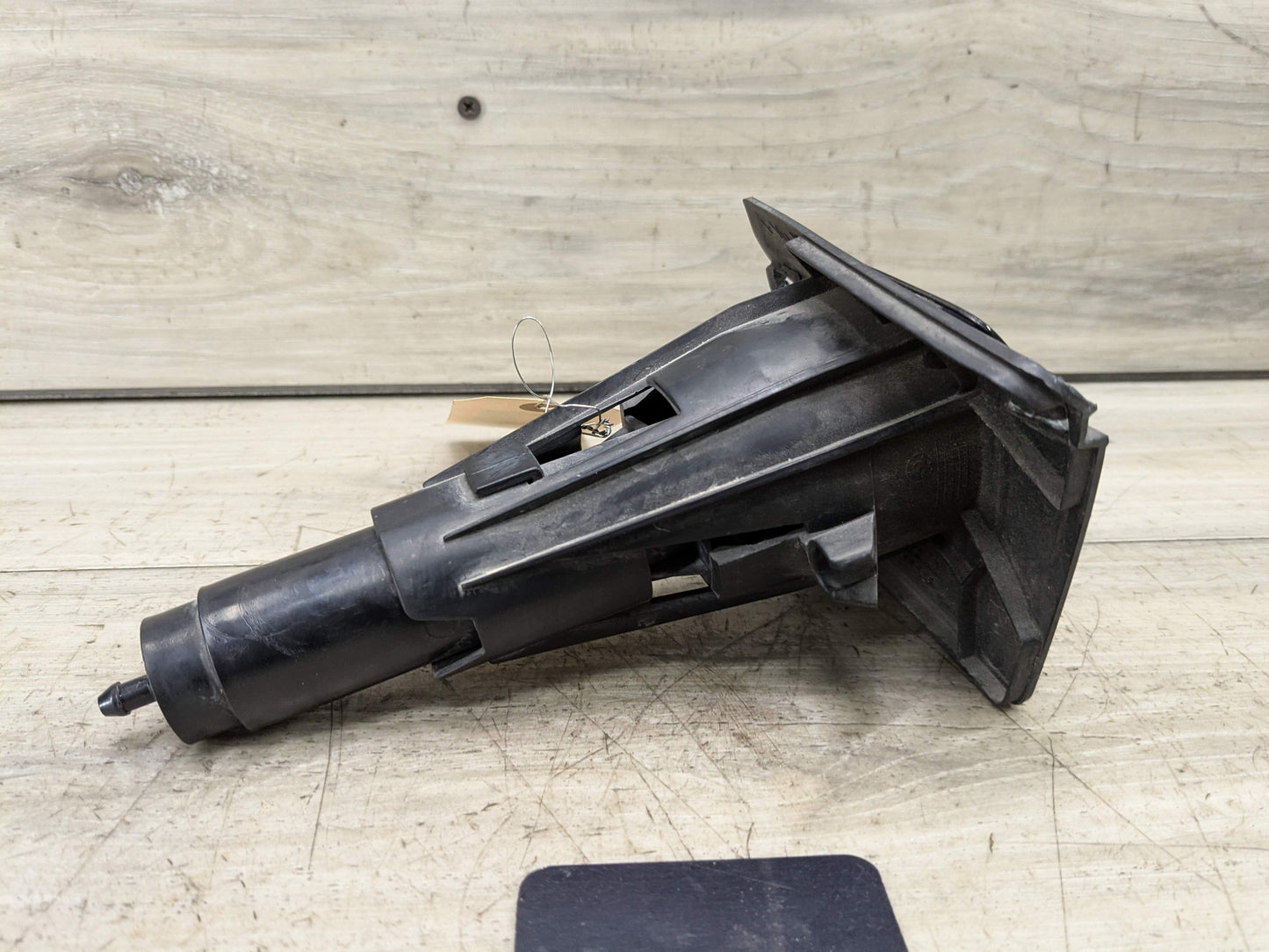 OEM BMW X5 F15 F85 X6 F16 F86 Headlight Washer Pump Right Passenger Spray Nozzle