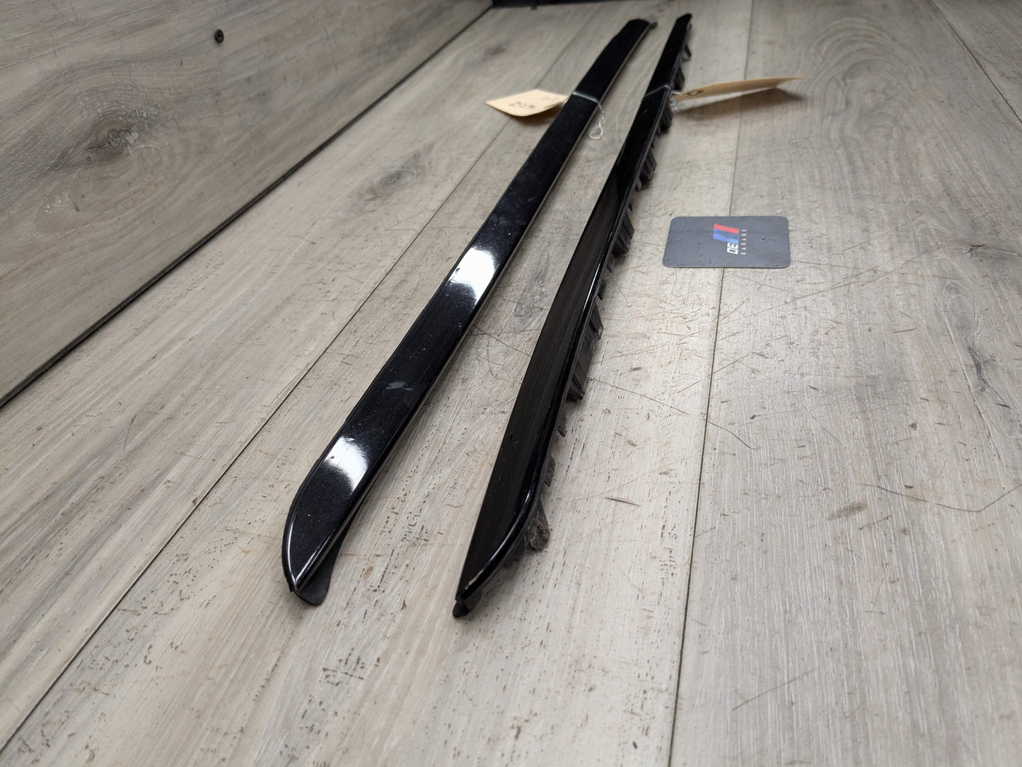 OEM BMW F16 F86 X6 X6M Front Left Right Windshield Side Drip Molding PAIR Black