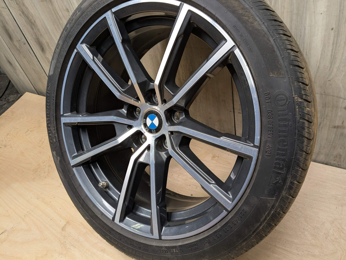 OEM BMW G20 G22 G23 G42 330 M340 FRONT Rim Wheel 18x7.5 ET25 V-spoke Style 780