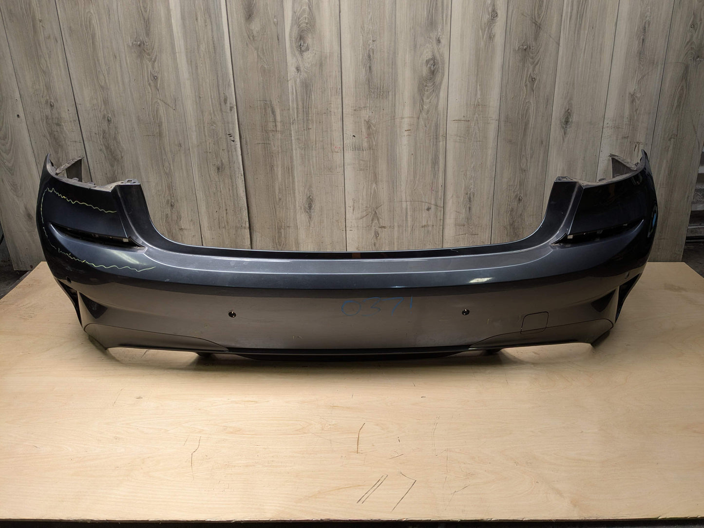 *19-22 OEM BMW G20 330 M SPORT Rear Bumper Cover Panel w Diffuser Gray B39