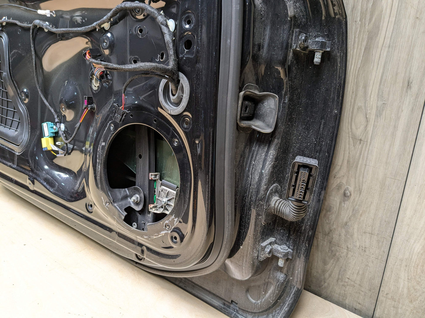 * 08-17 OEM AUDI A5 S5 RS5 Front Left Driver Side Door Shell Panel Black