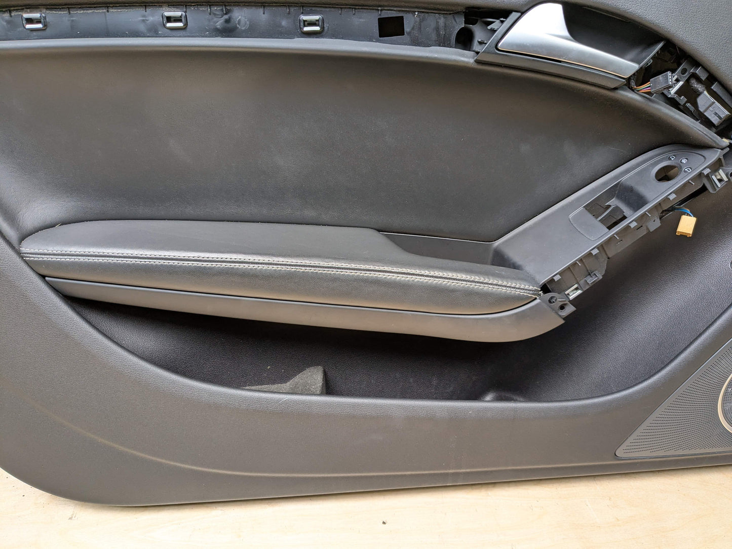 19-21 OEM AUDI S5 RS5 Front Left Driver Side Interior Door Panel Cover Black