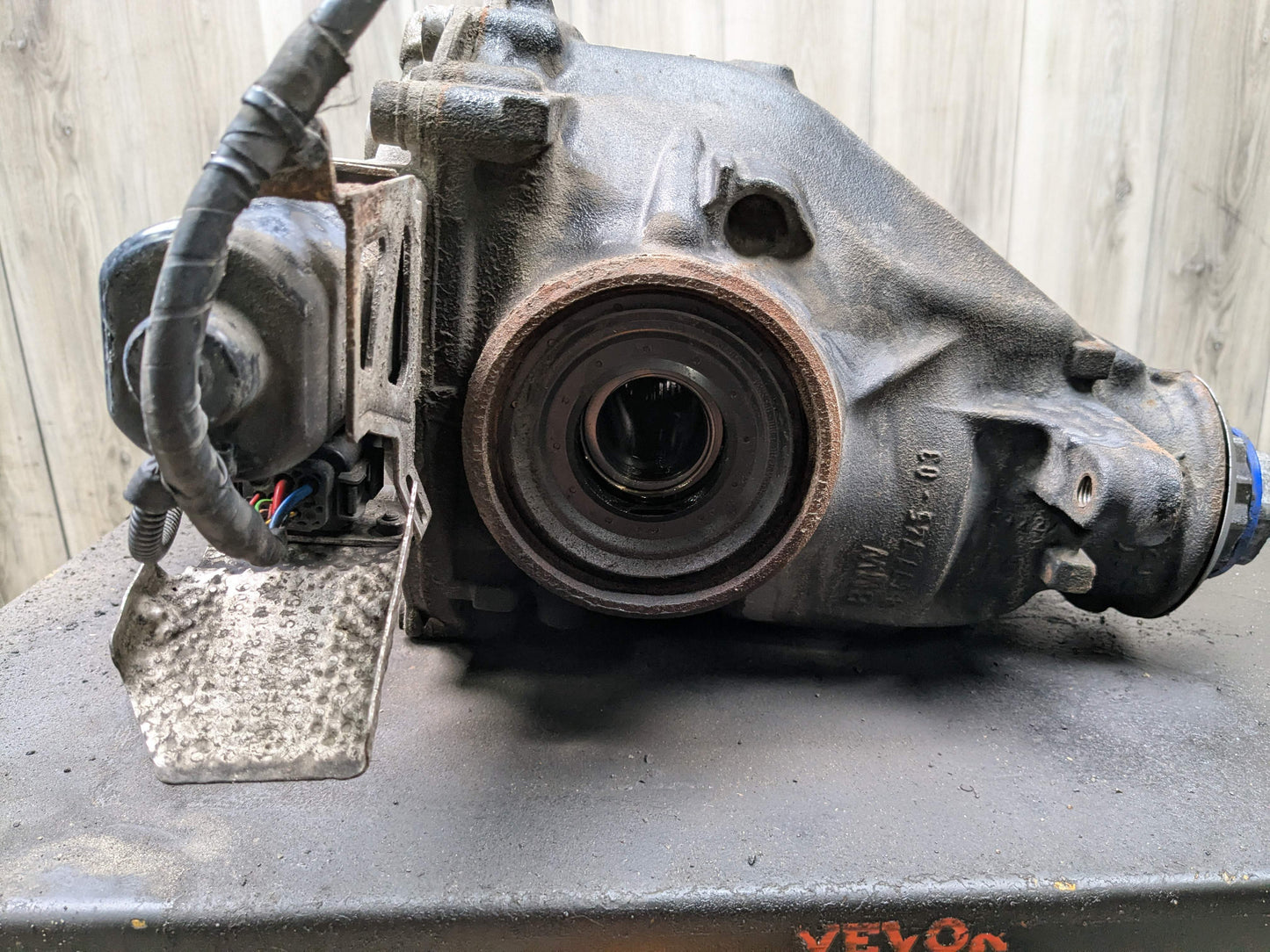 OEM BMW G20 G22 G23 G42 330 M340 Rear Differential Axle Gearbox Carrier 2.81 43K