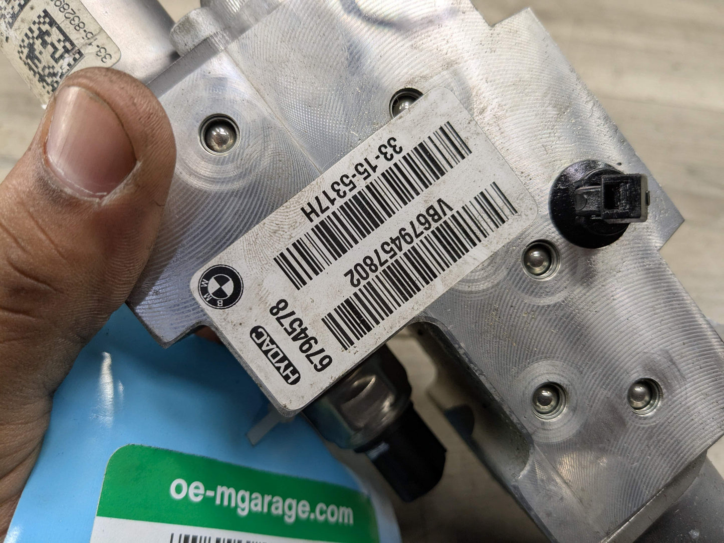 08-19 OEM BMW F15 F16 F85 F86 X5 M X6 M RHD Active Dynamic Drive Valve Block