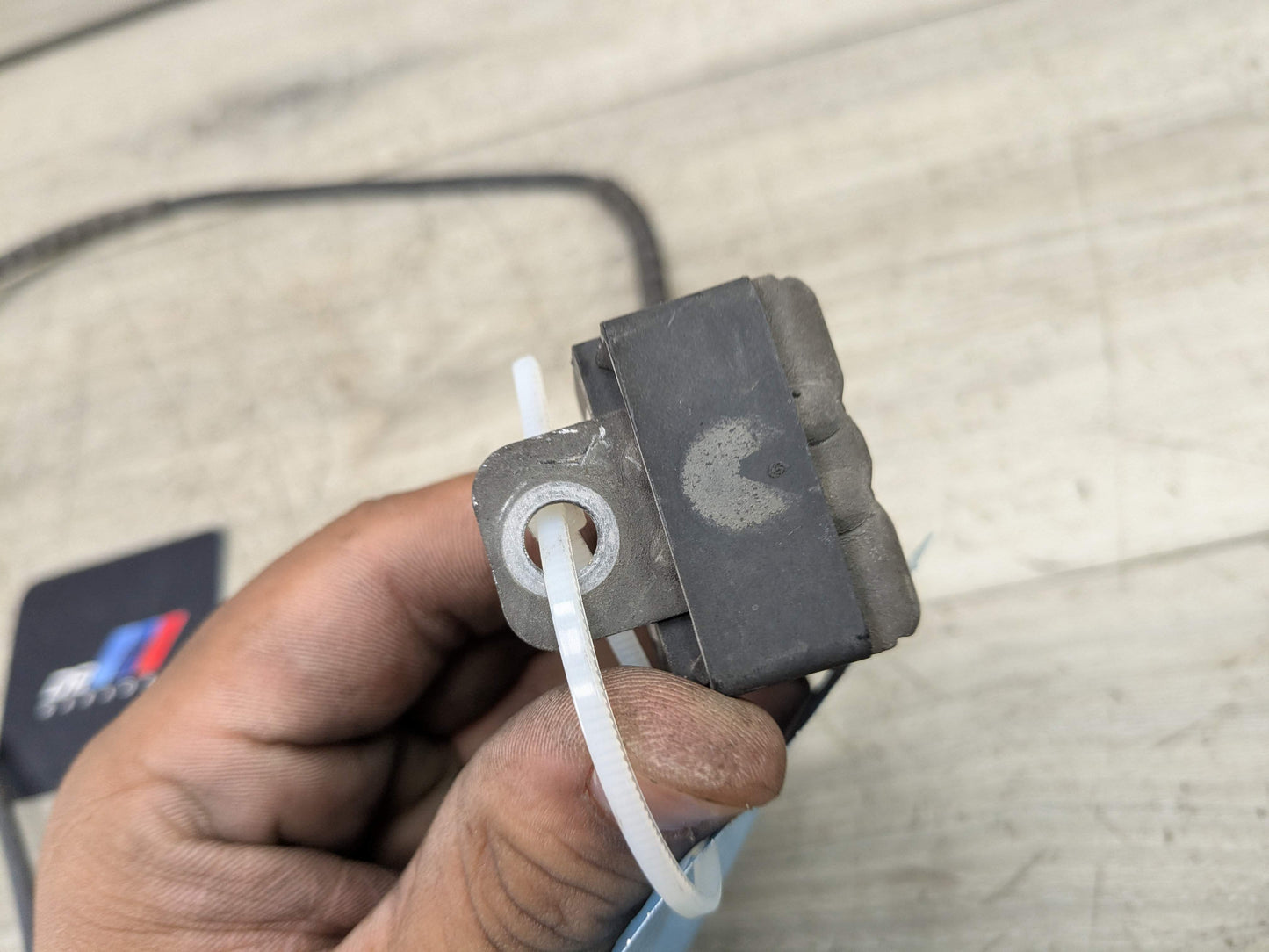 14-19 OEM BMW F15 F16 F85 F86 X5 X6 X5M Rear Acceleration Sensor Module w/ Cable