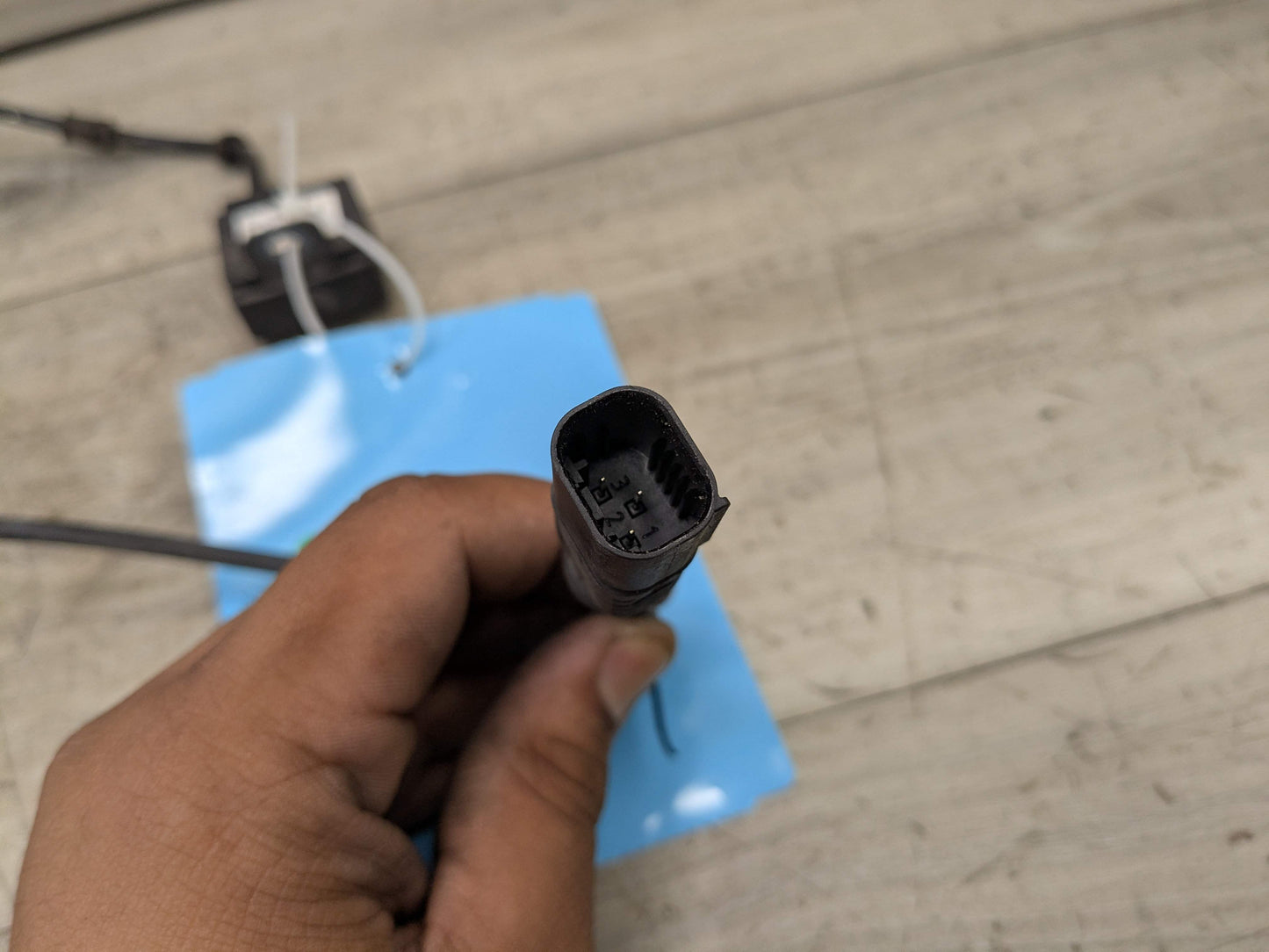 14-19 OEM BMW F15 F16 F85 F86 X5 X6 X5M Rear Acceleration Sensor Module w/ Cable