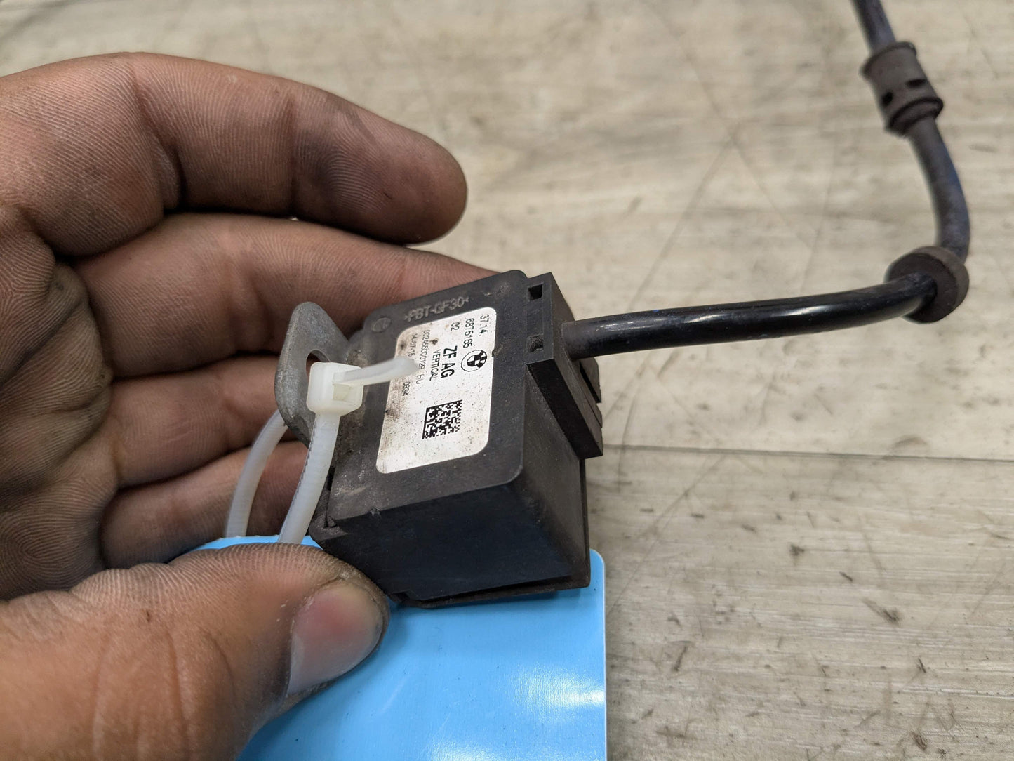 14-19 OEM BMW F15 F16 F85 F86 X5 X6 X5M Rear Acceleration Sensor Module w/ Cable