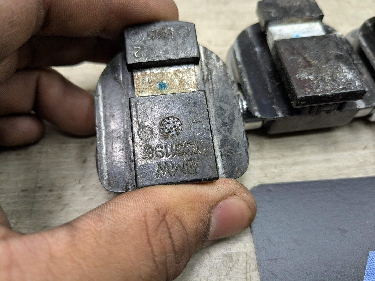 OEM BMW E70 E83 F15 F25 G01 X3 X5 Trunk Cargo Latch Tie Down Hook Clasp Ring (4)