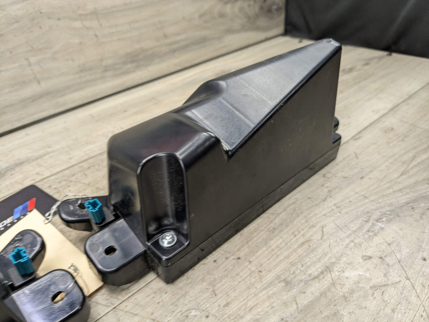 OEM BMW F16 F86 X6 X6M Left Right Driver Passenger Speaker D Pillar Carrier SET