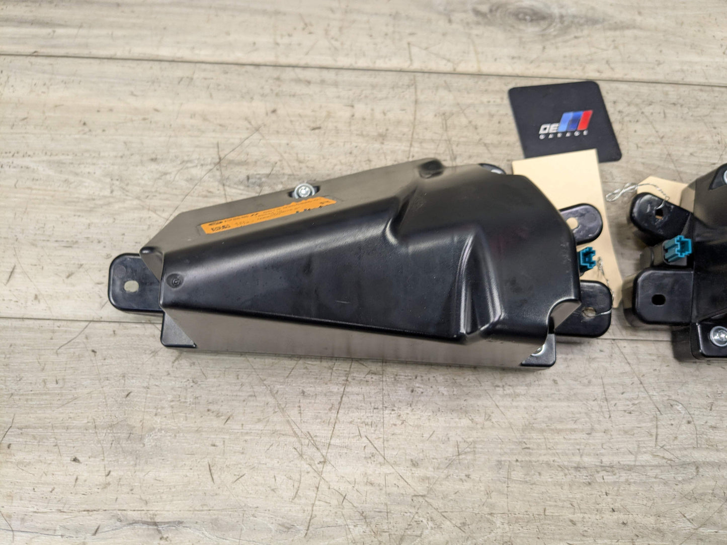 OEM BMW F16 F86 X6 X6M Left Right Driver Passenger Speaker D Pillar Carrier SET