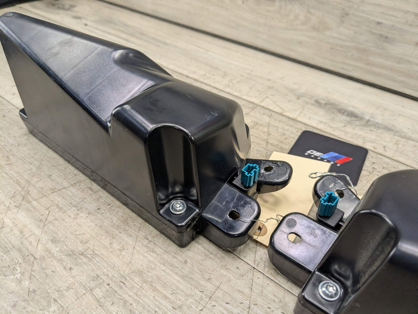 OEM BMW F16 F86 X6 X6M Left Right Driver Passenger Speaker D Pillar Carrier SET