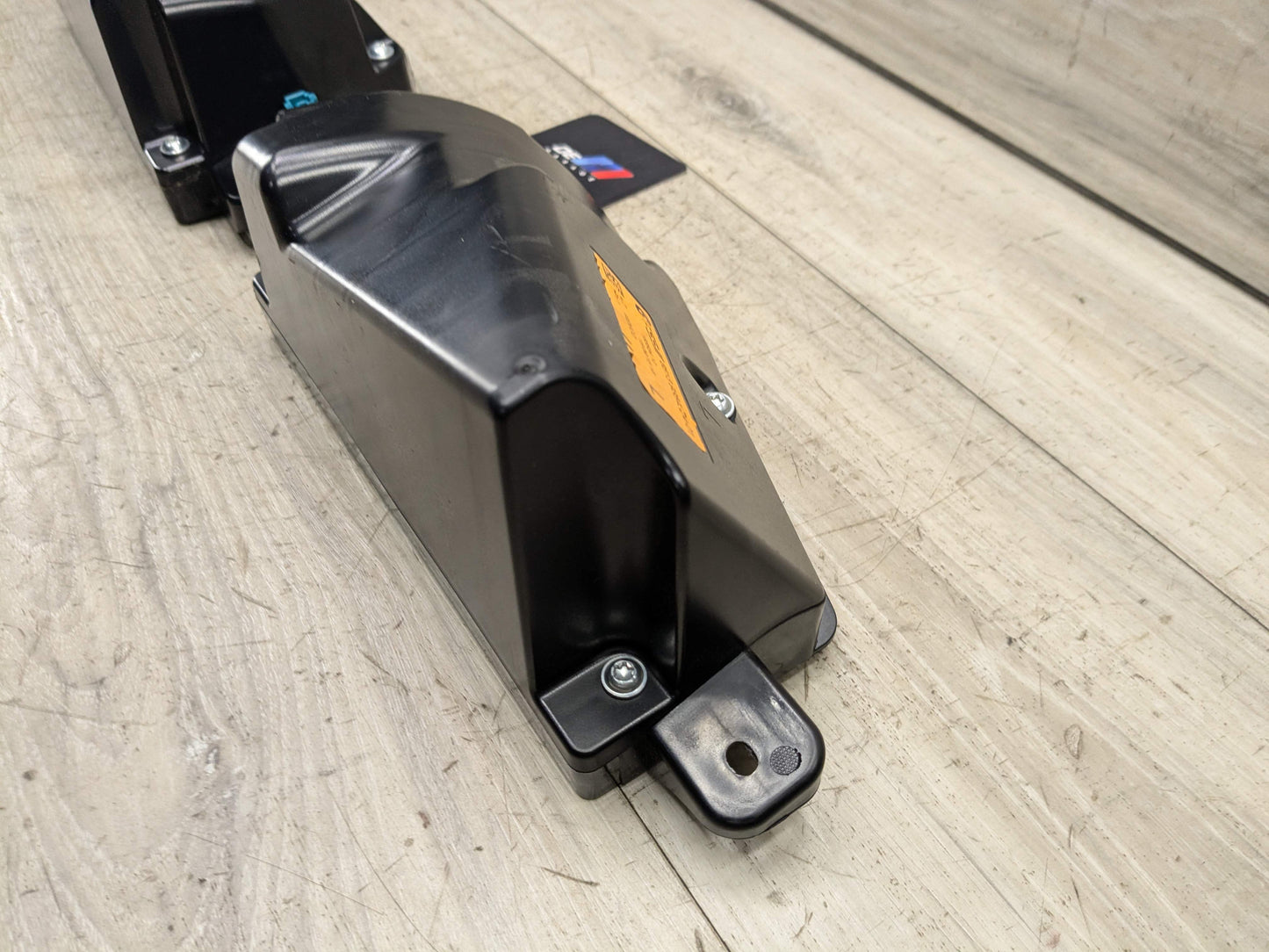 OEM BMW F16 F86 X6 X6M Left Right Driver Passenger Speaker D Pillar Carrier SET