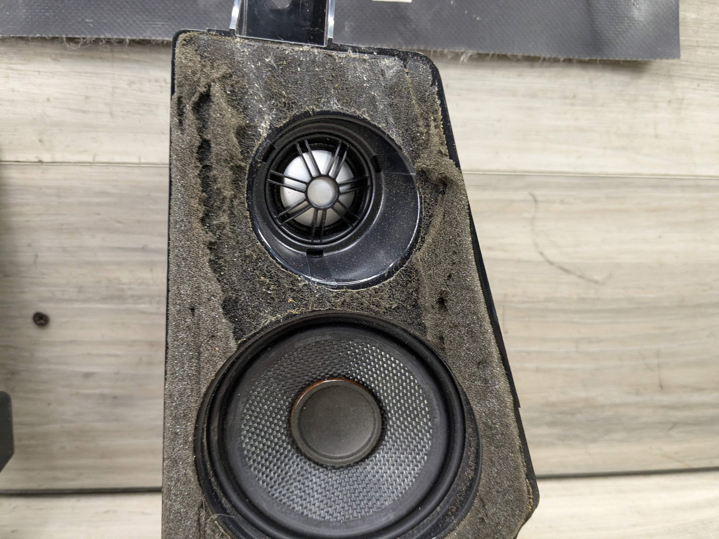 OEM BMW F16 F86 X6 X6M Left Right Driver Passenger Speaker D Pillar Carrier SET