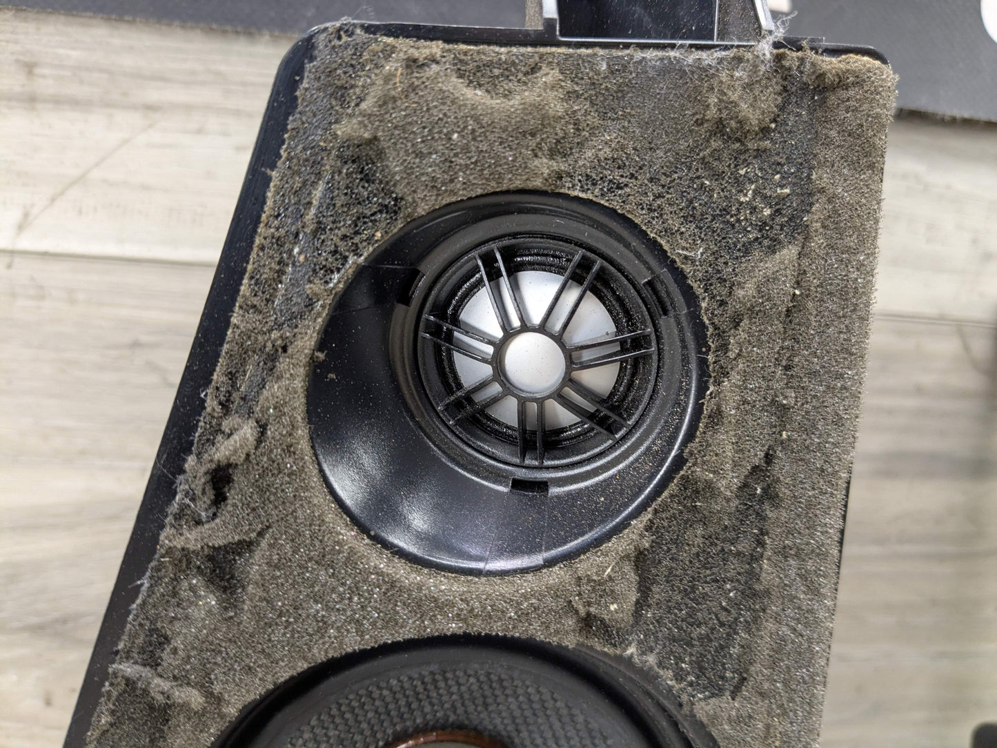 OEM BMW F16 F86 X6 X6M Left Right Driver Passenger Speaker D Pillar Carrier SET