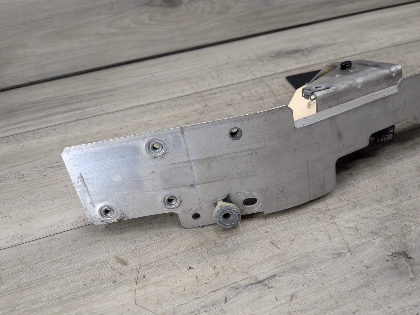 14-19 OEM BMW F15 F16 F85 X5 X6 Right Passenger Headlight Mount Support Bracket