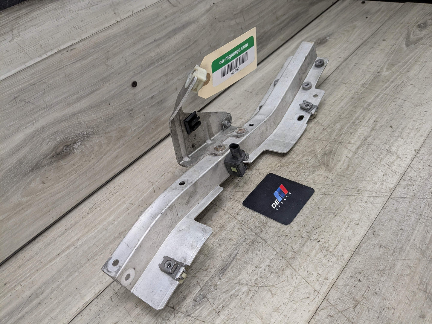 14-19 OEM BMW F15 F16 F85 X5 X6 Right Passenger Headlight Mount Support Bracket