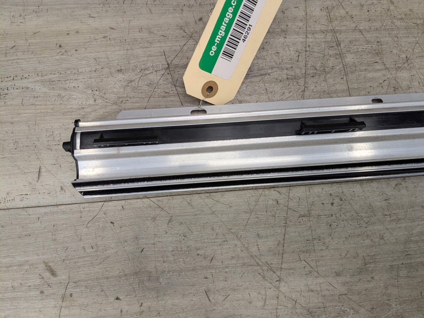 15-19 OEM BMW F16 F86 X6 REAR Right Passenger Door Window Roller Sunshade Blind